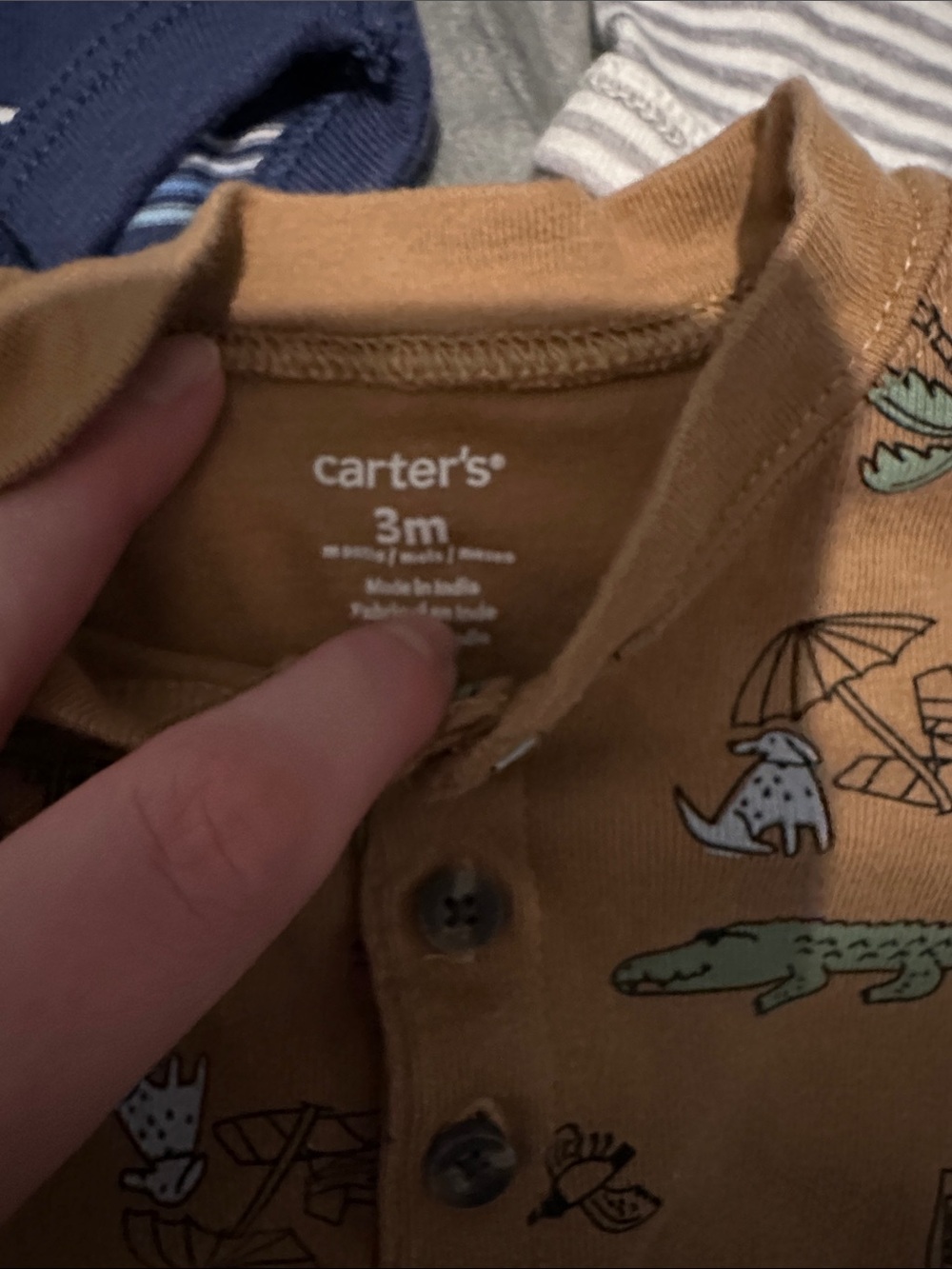 5/$25 Onsie bundle - Picture 2 of 4